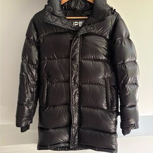 Aritzia Super Puff Mid - Hi-Gloss